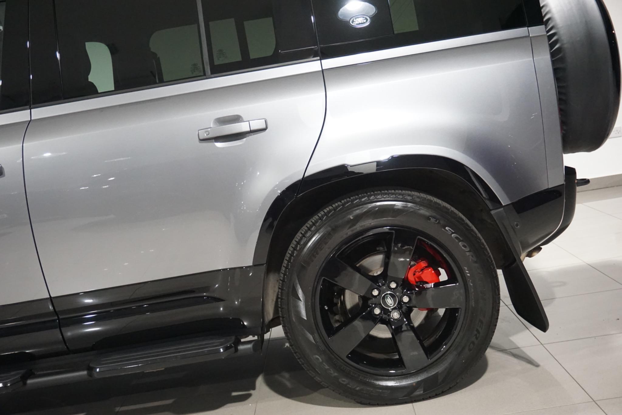 Land Rover Defender 110 3.0 D250 MHEV X-Dynamic HSE Auto 4WD Euro 6 (s/s) 5dr